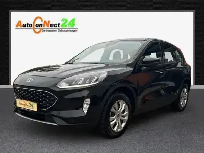 Usado Ford Kuga Cool & Connect 151 HP (111 kW) 2024 Preto SUV