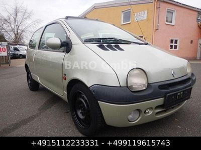Grün Gebraucht 2001 Renault Twingo Initiale Kleinwagen | 1.500 € (Fairer Preis)