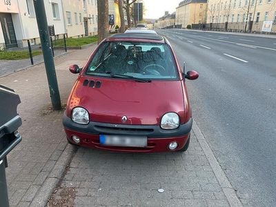 Begagnad Renault Twingo 55 HK (40 kW) 2006 Röd Halvkombi