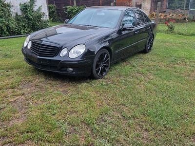 Mercedes E200