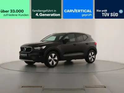 Gebraucht Volvo XC40 Momentum 163 PS (119 kW) 2020 Black solid "stone" / solid SUV