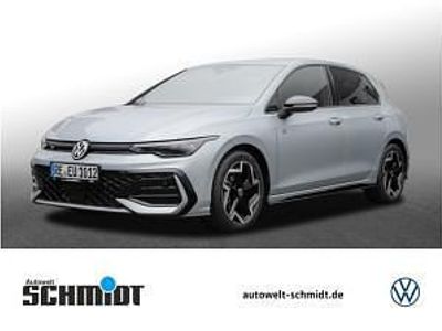 Gebraucht VW Golf VIII R-line 150 PS (110 kW) 2024 Silber (oystersilvermetallic) Limousine
