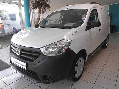 Weiß Gebraucht 2016 Dacia Dokker Ambiance Van / Kleinbus | 10.990 € (Fairer Preis)