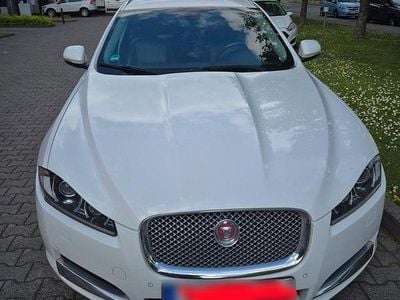Usata Jaguar XF Sportbrake 200 CV (147 kW) 2013 Bianco Station wagon