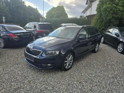 Gebraucht Skoda Octavia Joy 150 PS (110 kW) 2016 Blau Kombi