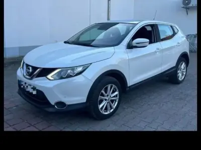 Gebraucht Nissan Qashqai Acenta 116 PS (85 kW) 2017 Weiß SUV