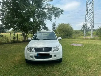 Gebraucht Suzuki Grand Vitara 105 PS (77 kW) 2008 Weiß SUV