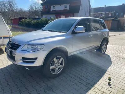 Używany VW Touareg Individual 239 KM (175 kW) 2008 Srebrny SUV