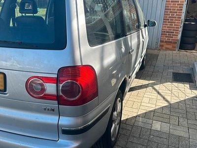 Gebraucht VW Sharan 131 PS (96 kW) 2005 Silber Van / Kleinbus