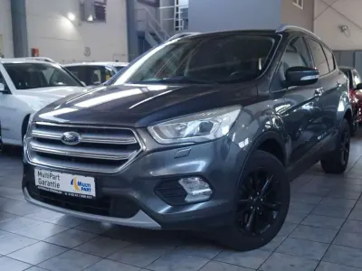 Gebraucht Ford Kuga Titanium 120 PS (88 kW) 2017 Grau SUV