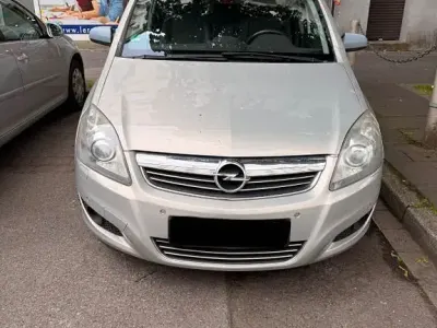 Gebraucht Opel Zafira Edition 150 PS (110 kW) 2009 Grau Van / Kleinbus