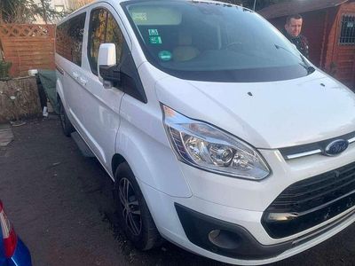 Gebraucht Ford Tourneo Titanium 170 PS (125 kW) 2017 Weiß Kombi