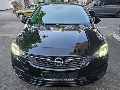 Second-hand Opel Astra 131 CP (96 kW) 2020 Negru Hatchback