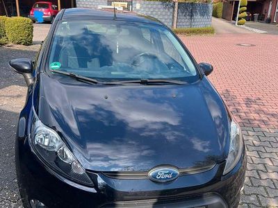 Second-hand Ford Fiesta Titanium 82 CP (60 kW) 2011 Negru Hatchback