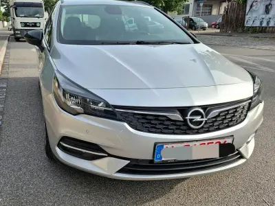Gebraucht Opel Astra Business 122 PS (89 kW) 2022 Silber Kleinwagen
