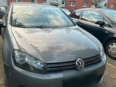 Usata VW Golf VI Comfortline 105 CV (77 kW) 2010 Argento Utilitaria