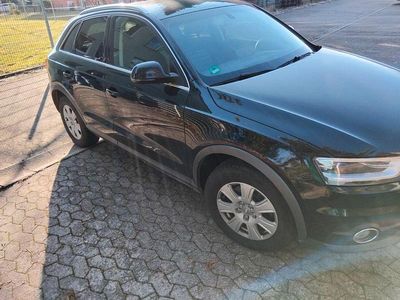 Schwarz Gebraucht 2015 Audi Q3 SUV | 15.900 € (Fairer Preis)