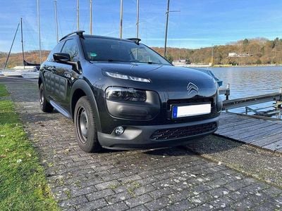 Gebraucht Citroën C4 Cactus 99 PS (72 kW) 2017 Schwarz Kleinwagen