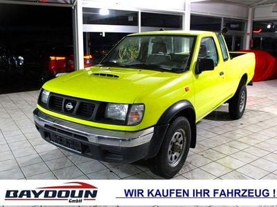 Used Nissan King 103 HP (75 kW) 1999 Yellow Pickup truck
