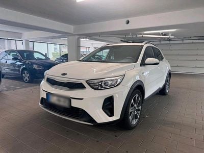 Usata Kia Stonic 100 CV (73 kW) 2018 Bianco SUV