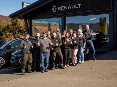 Gebraucht Renault R4 Komfort 150 PS (110 kW) 2025 Blau Limousine