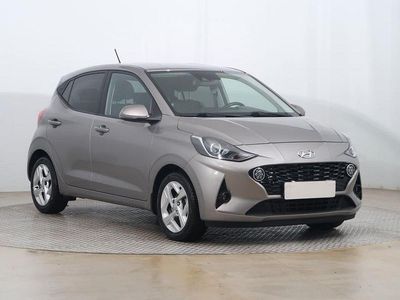 Gebraucht Hyundai i10 84 PS (61 kW) 2022 Braun Kleinwagen