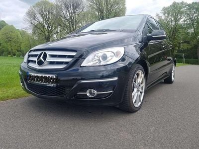 Usata Mercedes B180 116 CV (85 kW) 2011 Nero Monovolume