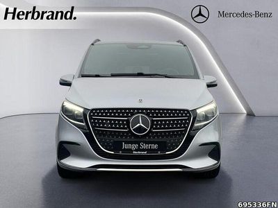 Usata Mercedes V300 237 CV (174 kW) 2025 Argento Monovolume