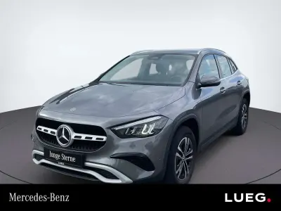 Gebraucht Mercedes GLA180 116 PS (85 kW) 2024 Grau SUV