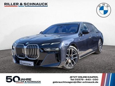 Gebraucht BMW 740 M Sport 299 PS (219 kW) 2024 Carbonschwarz Limousine