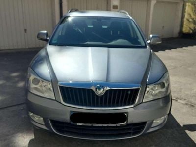 Second-hand Skoda Octavia Best of 105 CP (77 kW) 2013 Gri Break