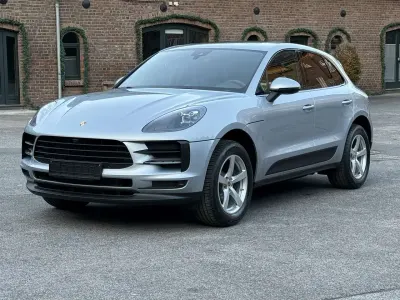 Second-hand Porsche Macan Basis 252 CP (185 kW) 2020 Argintiu SUV