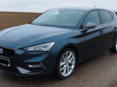 Grau Gebraucht 2020 Seat Leon FR Limousine | 20.500 € (Fairer Preis)