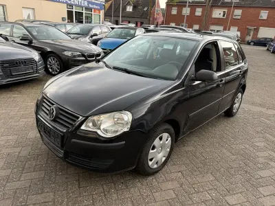Gebraucht VW Polo Trendline 64 PS (47 kW) 2006 Black magic perleffekt Kleinwagen