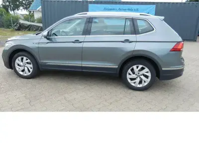 Gebraucht VW Tiguan Life 150 PS (110 kW) 2025 Platinumgreymet SUV
