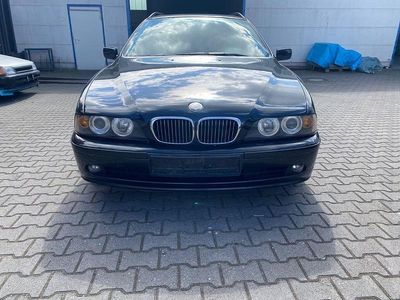 Usata BMW 520 Performance 170 CV (125 kW) 2003 Nero Station wagon