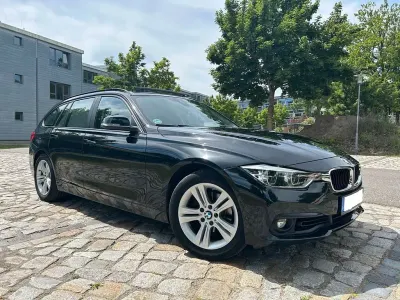 Gebraucht BMW 318 Advantage 136 PS (100 kW) 2019 Schwarz Kombi