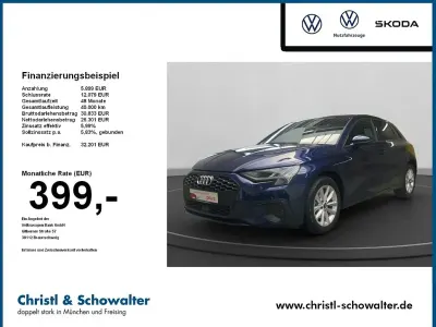 Gebraucht Audi A3 Business 110 PS (80 kW) 2023 Navarrablau metallic Limousine