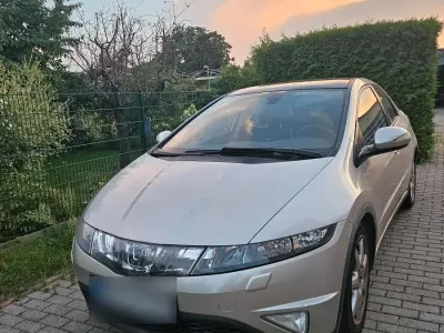 Gebraucht Honda Civic 140 PS (102 kW) 2008 Grau Limousine