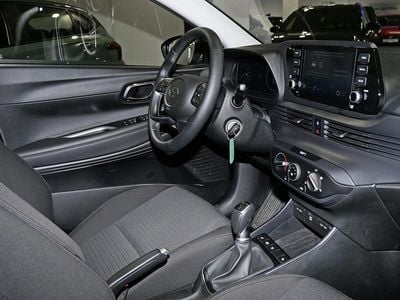 Gebraucht Hyundai i20 Trend 101 PS (74 kW) 2024 Phantom black Kleinwagen