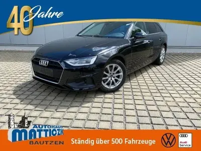 Gebraucht Audi A4 Business 150 PS (110 kW) 2022 Mythosschwarz metallic Kombi