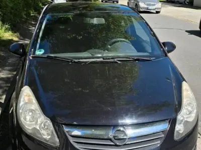 Gebraucht Opel Corsa 87 PS (63 kW) 2010 Schwarz Kleinwagen