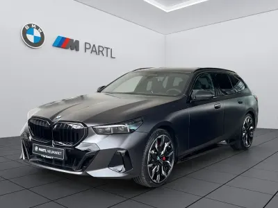 Neu BMW 540 Sport Line 303 PS (222 kW) 2026 Grau Kombi