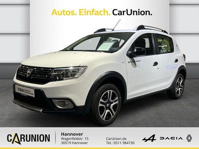 Gebraucht Dacia Sandero Celebration 90 PS (66 kW) 2020 Weiß Limousine