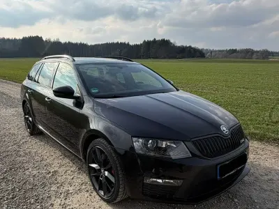 Gebraucht Skoda Octavia RS 184 PS (135 kW) 2015 Schwarz Kleinwagen