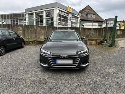 Gebraucht Audi A4 Ambiente 163 PS (119 kW) 2020 Grau Kombi