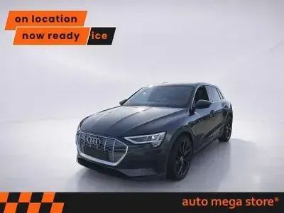 Second-hand Audi e-tron Ambiente 300 kW (408 CP) 2022 Gri SUV