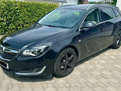 Używany Opel Insignia Eco 170 KM (125 kW) 2016 Czarny Kombi