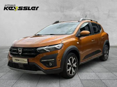 Gebraucht Dacia Sandero Comfort 101 PS (74 kW) 2021 Orange Kleinwagen