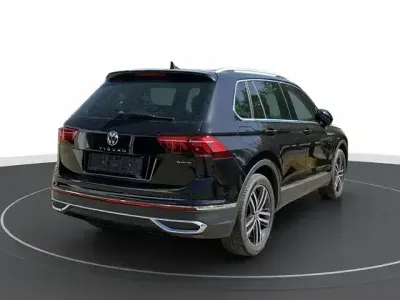 Gebraucht VW Tiguan Elegance 200 PS (147 kW) 2021 Schwarz SUV